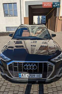 Позашляховик / Кросовер Audi Q3 2020 в Івано-Франківську