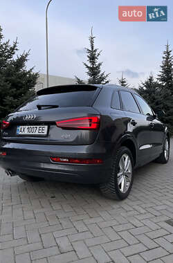 Внедорожник / Кроссовер Audi Q3 2017 в 