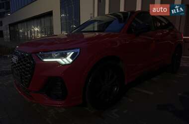 Позашляховик / Кросовер Audi Q3 2022 в Києві