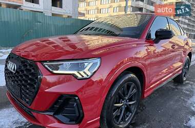 Позашляховик / Кросовер Audi Q3 2022 в Києві