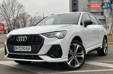 Внедорожник / Кроссовер Audi Q3 2021 в Киеве