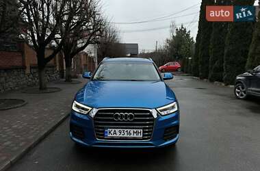 Позашляховик / Кросовер Audi Q3 2015 в 