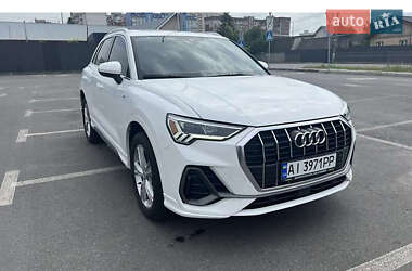 Позашляховик / Кросовер Audi Q3 2020 в Києві