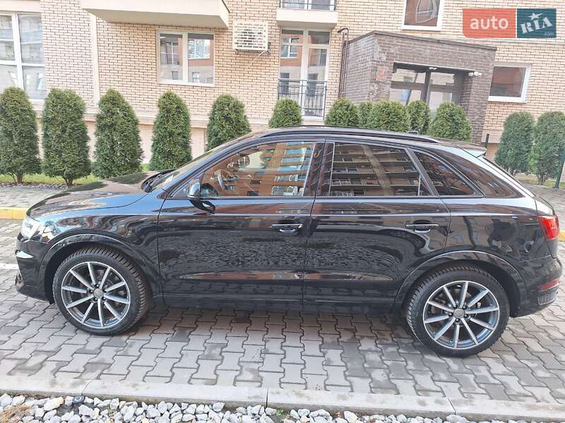 Внедорожник / Кроссовер Audi Q3 2017 в Черновцах