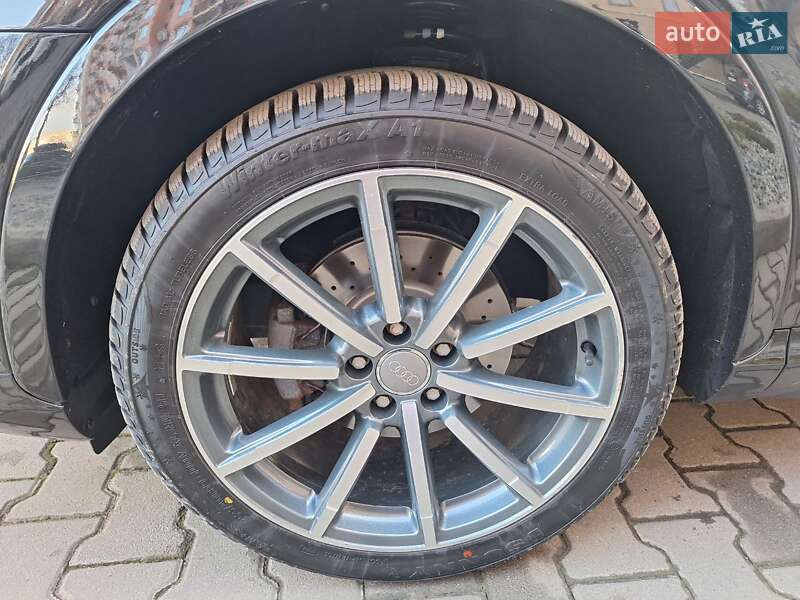 Внедорожник / Кроссовер Audi Q3 2017 в Черновцах