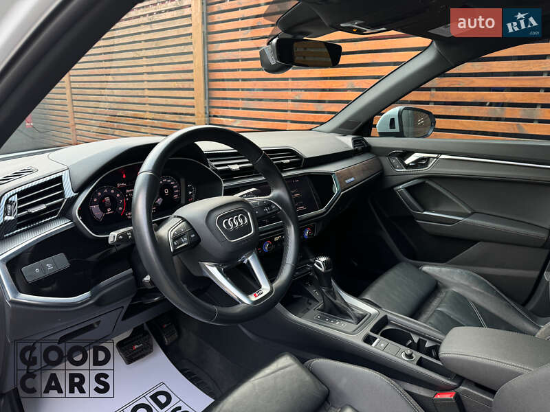 Позашляховик / Кросовер Audi Q3 2021 в Одесі
