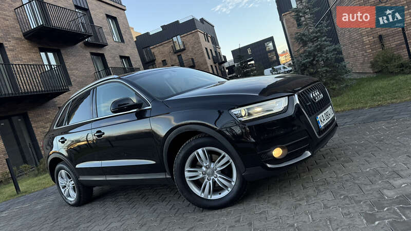 Внедорожник / Кроссовер Audi Q3 2012 в Ивано-Франковске