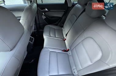 Внедорожник / Кроссовер Audi Q3 2012 в 