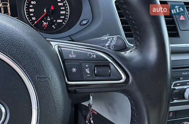 Внедорожник / Кроссовер Audi Q3 2012 в 