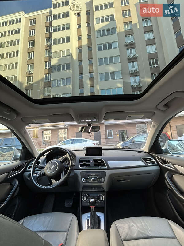 Внедорожник / Кроссовер Audi Q3 2017 в Киеве
