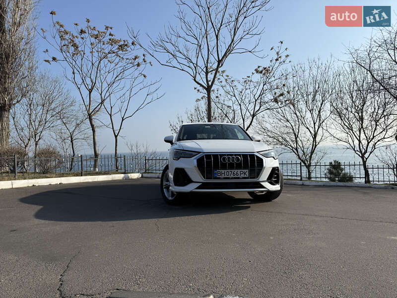 Внедорожник / Кроссовер Audi Q3 2020 в Одессе фото 16 Внедорожник / Кроссовер Audi Q3 2020 в Одессе