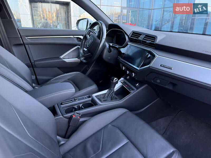 Внедорожник / Кроссовер Audi Q3 2020 в Одессе фото 21 Внедорожник / Кроссовер Audi Q3 2020 в Одессе