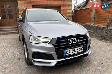 Позашляховик / Кросовер Audi Q3 2018 в 