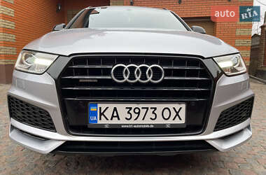 Позашляховик / Кросовер Audi Q3 2018 в 