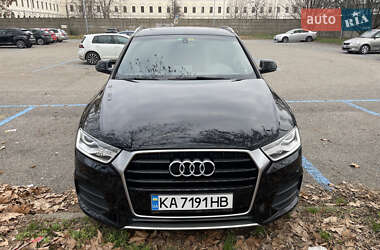 Внедорожник / Кроссовер Audi Q3 2015 в Киеве