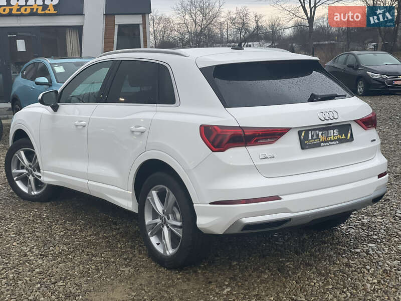 Внедорожник / Кроссовер Audi Q3 2021 в Стрые