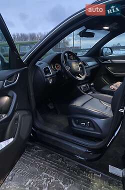 Внедорожник / Кроссовер Audi Q3 2016 в 