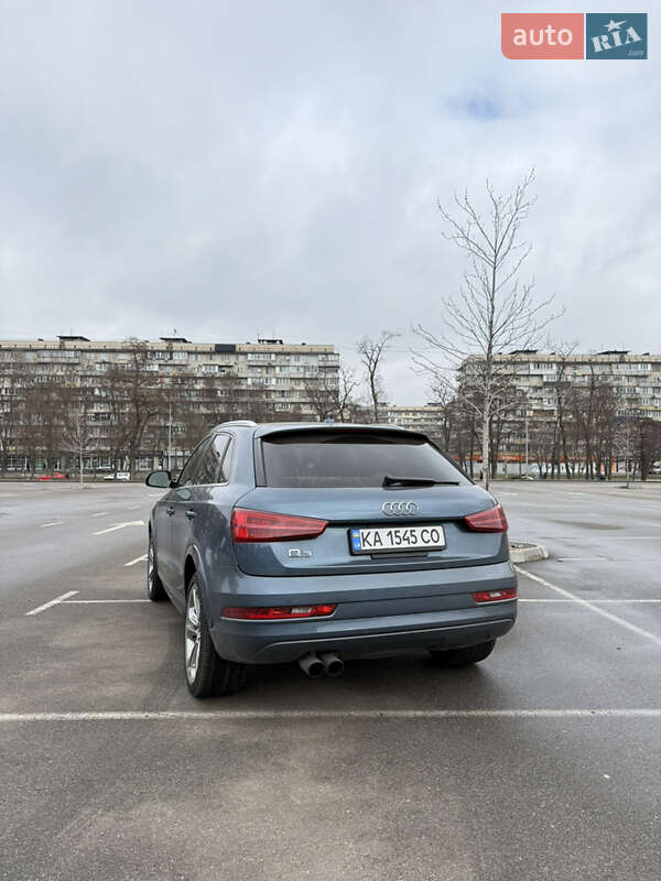 Внедорожник / Кроссовер Audi Q3 2016 в Киеве