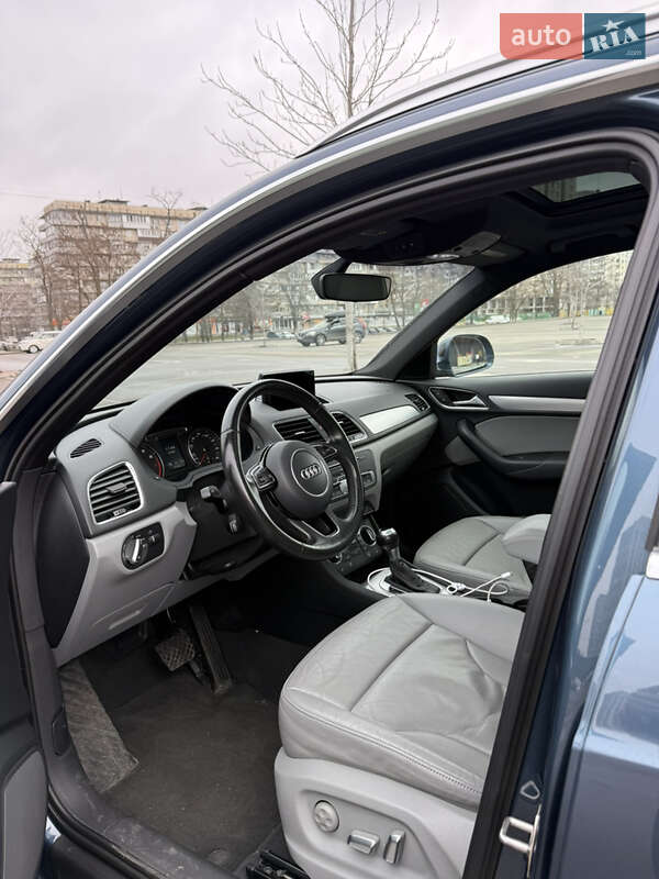 Внедорожник / Кроссовер Audi Q3 2016 в Киеве