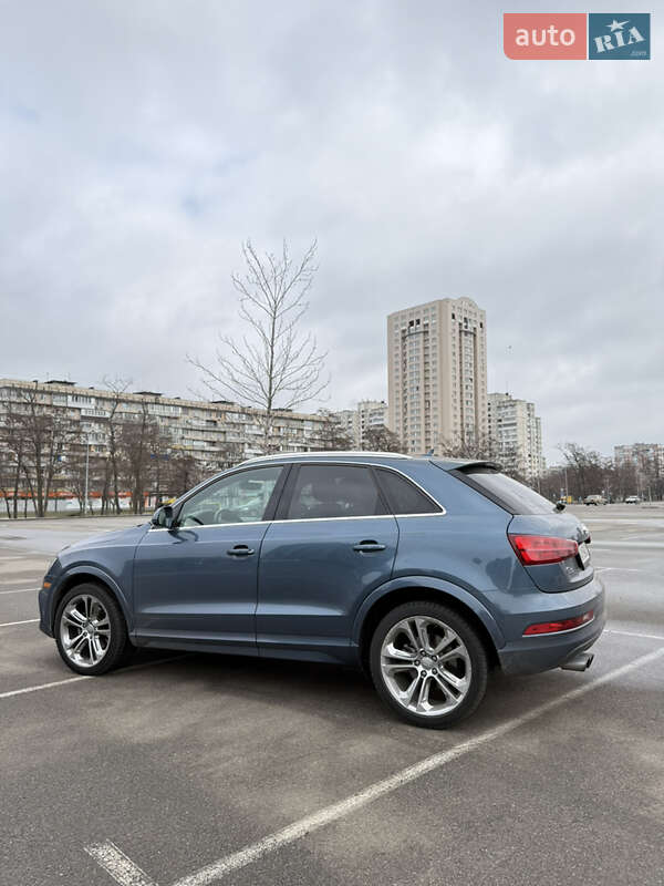 Внедорожник / Кроссовер Audi Q3 2016 в Киеве
