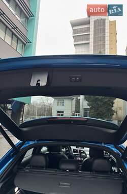 Внедорожник / Кроссовер Audi Q3 2015 в 