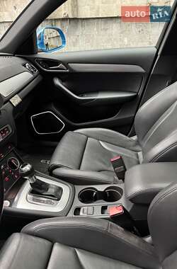 Внедорожник / Кроссовер Audi Q3 2015 в 