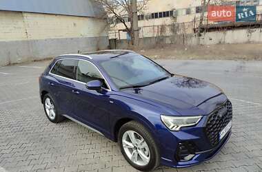 Внедорожник / Кроссовер Audi Q3 2024 в 