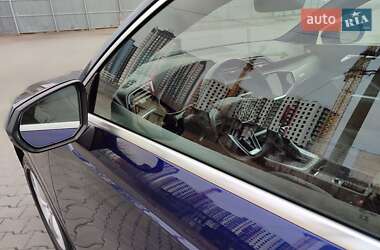 Внедорожник / Кроссовер Audi Q3 2024 в 