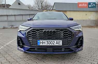 Внедорожник / Кроссовер Audi Q3 2024 в 
