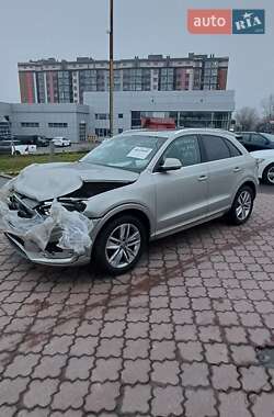 Позашляховик / Кросовер Audi Q3 2016 в 