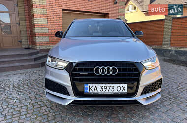 Позашляховик / Кросовер Audi Q3 2018 в 