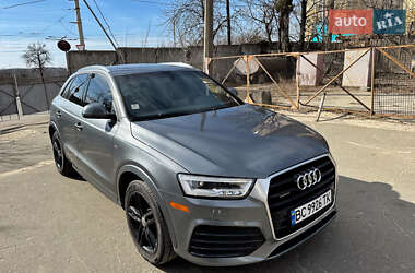 Позашляховик / Кросовер Audi Q3 2016 в 