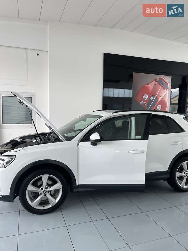 Внедорожник / Кроссовер Audi Q3 2021 в Киеве фото 6 Внедорожник / Кроссовер Audi Q3 2021 в Киеве