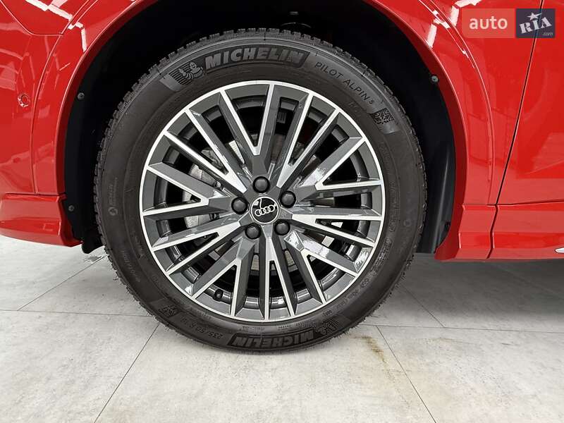 Позашляховик / Кросовер Audi Q3 2022 в Києві