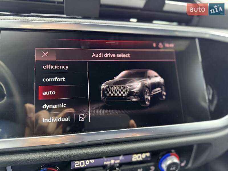 Позашляховик / Кросовер Audi Q3 2022 в Києві