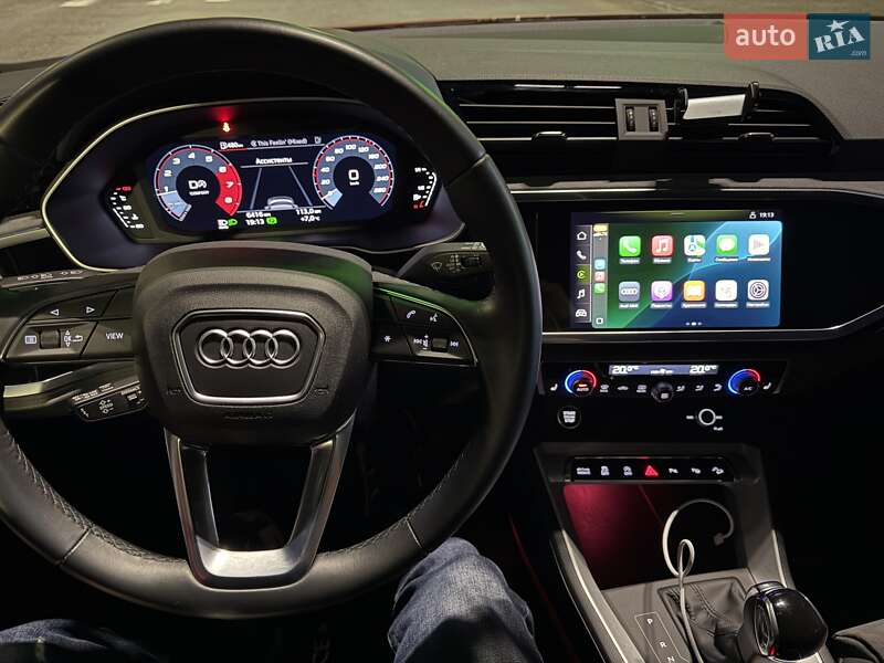 Позашляховик / Кросовер Audi Q3 2022 в Києві