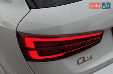 Внедорожник / Кроссовер Audi Q3 2018 в 