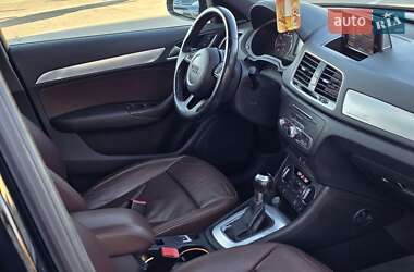 Внедорожник / Кроссовер Audi Q3 2016 в 