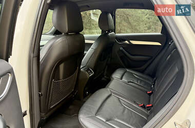 Внедорожник / Кроссовер Audi Q3 2015 в 