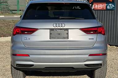 Внедорожник / Кроссовер Audi Q3 2022 в 