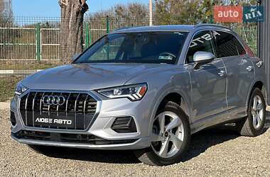 Внедорожник / Кроссовер Audi Q3 2022 в 