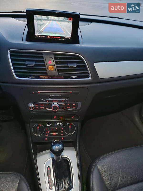 Внедорожник / Кроссовер Audi Q3 2017 в Львове