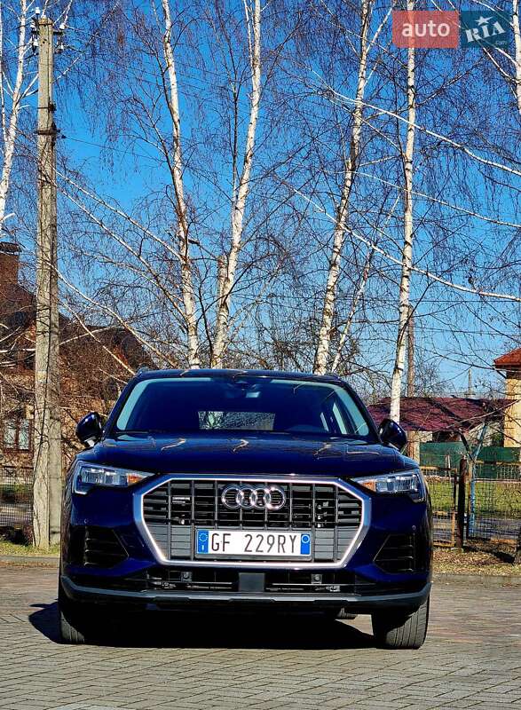 Внедорожник / Кроссовер Audi Q3 2021 в Трускавце