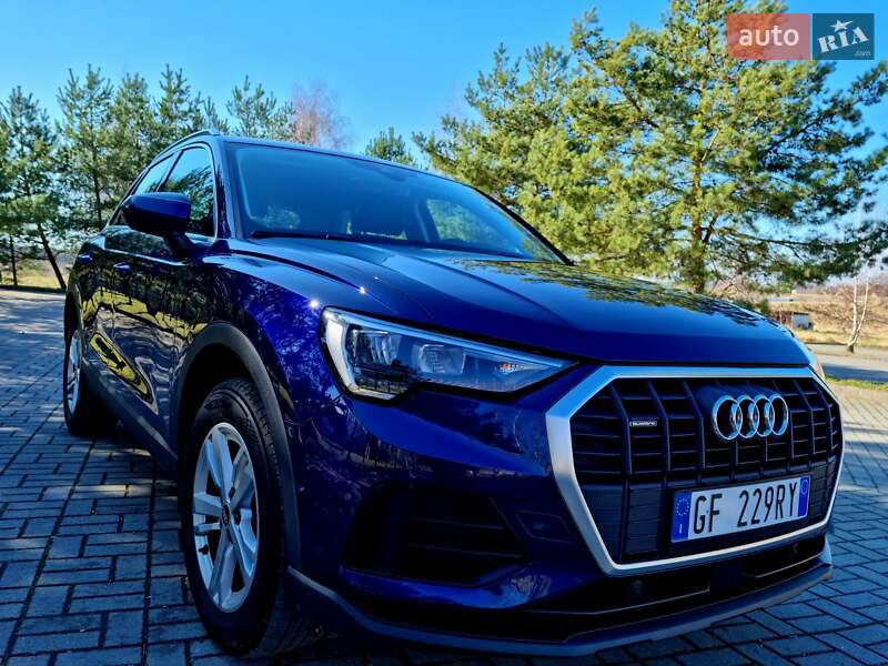 Внедорожник / Кроссовер Audi Q3 2021 в Трускавце