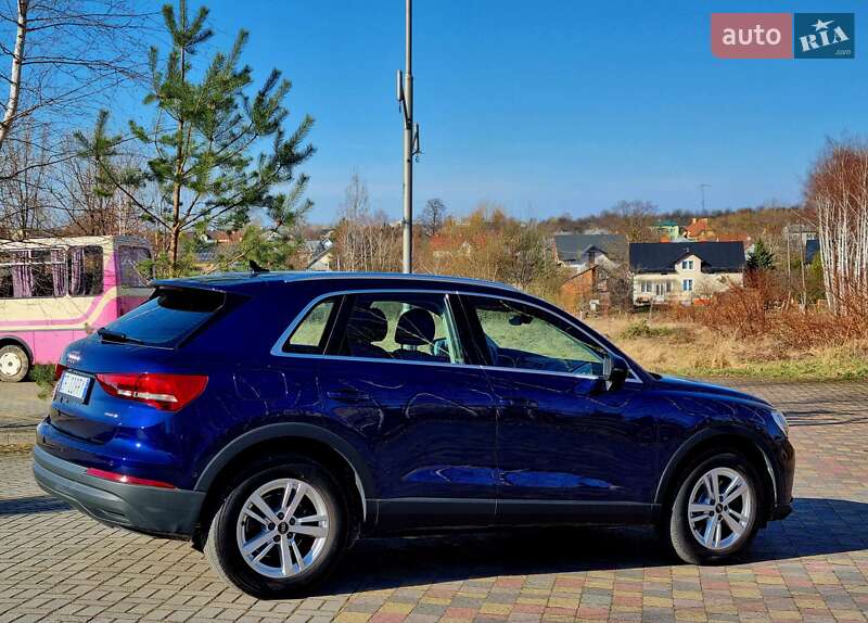 Внедорожник / Кроссовер Audi Q3 2021 в Трускавце