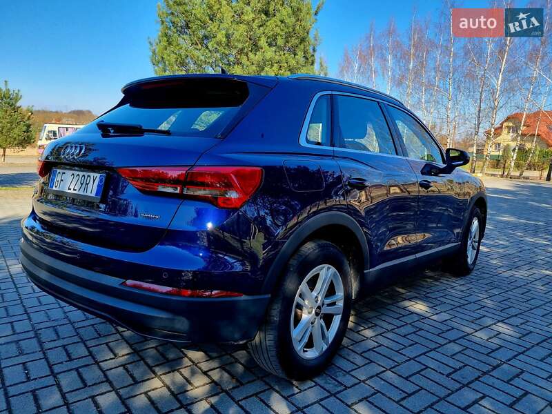 Внедорожник / Кроссовер Audi Q3 2021 в Трускавце