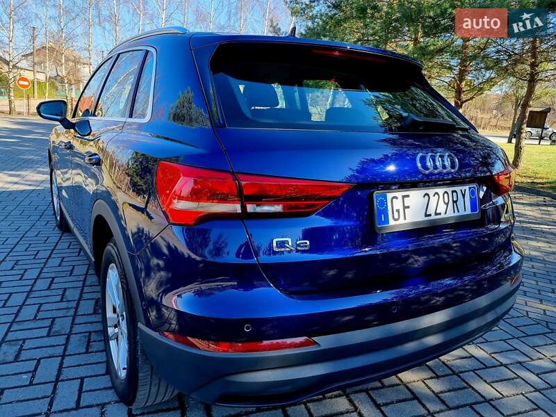 Внедорожник / Кроссовер Audi Q3 2021 в Трускавце