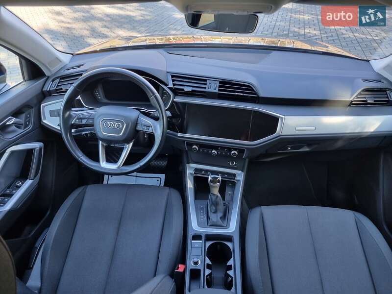Внедорожник / Кроссовер Audi Q3 2021 в Трускавце