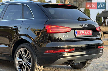 Внедорожник / Кроссовер Audi Q3 2015 в 