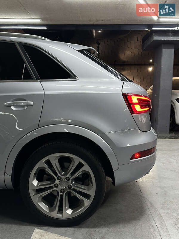 Внедорожник / Кроссовер Audi Q3 2017 в Одессе